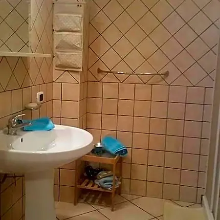 Antonella Bed and breakfast 3*