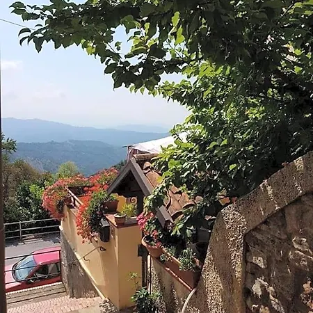 Antonella Bed and breakfast 3*